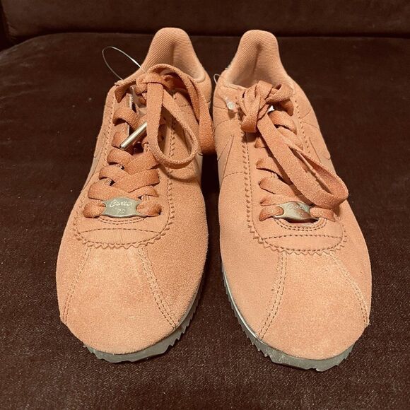 NEW Nike Classic Cortez ALC Womens Size 7.5 US Terra Blush Shoes Suede Sneakers - Picture 2 of 10
